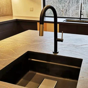 ELEGANTE Pull-down Dual Spray Kitchen Faucet - F23304